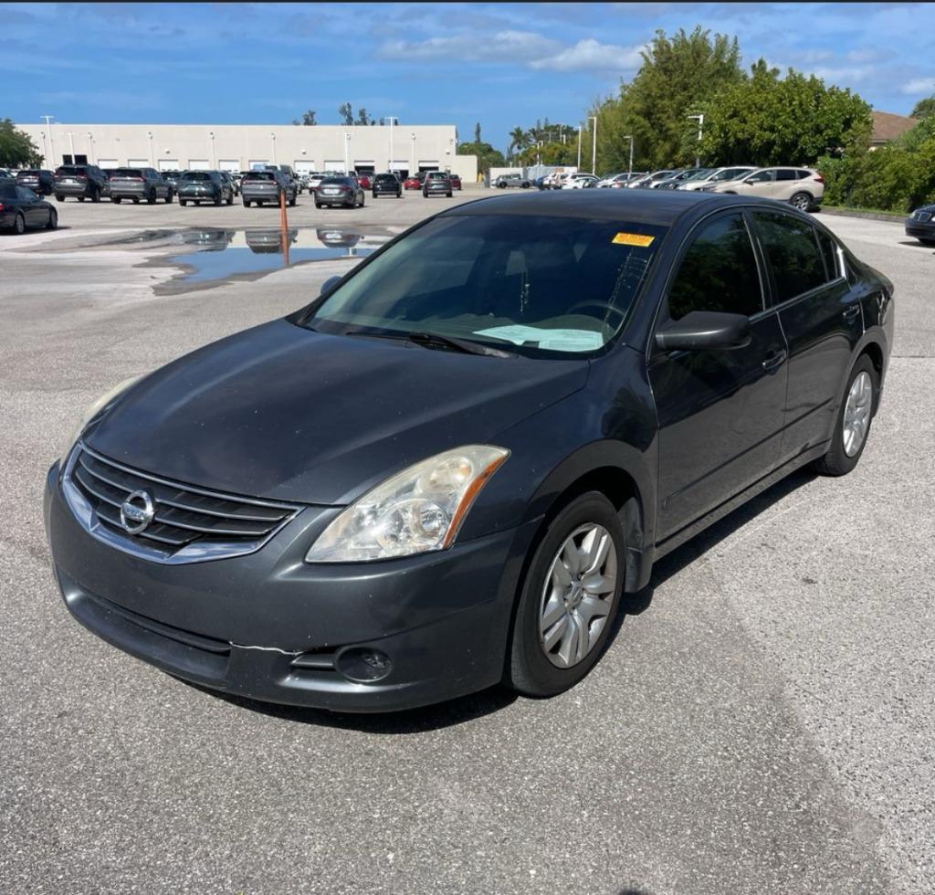 2010 Nissan Altima Base