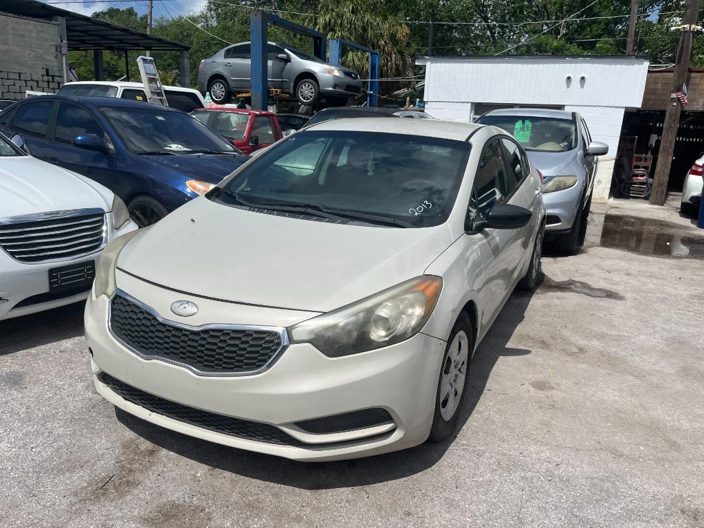 2014 Kia Forte LX AT's photo