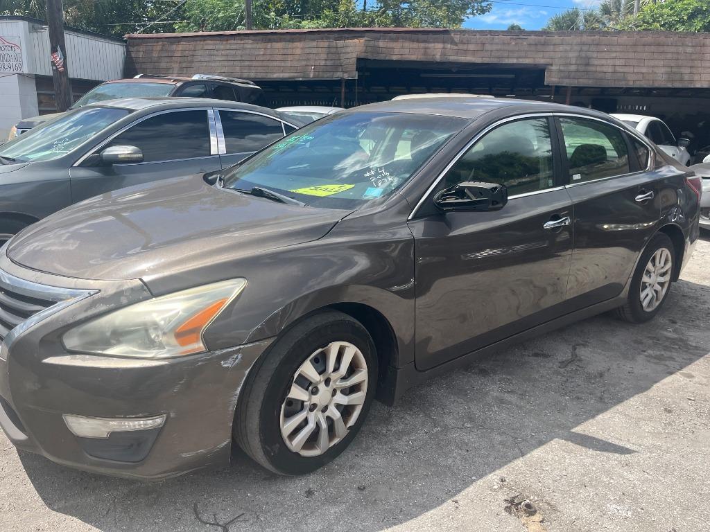 2013 Nissan Altima Sedan S