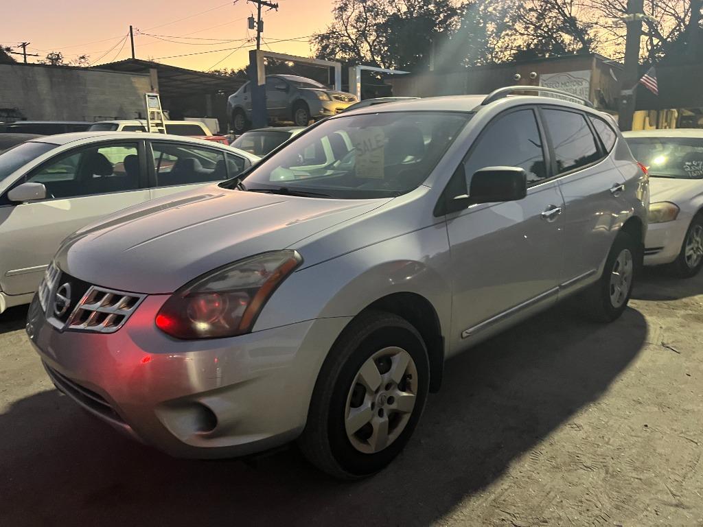 2014 Nissan Rogue Select S's photo
